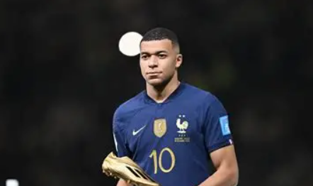 皇马欧冠大战前夕:名单未定,伤情成焦点