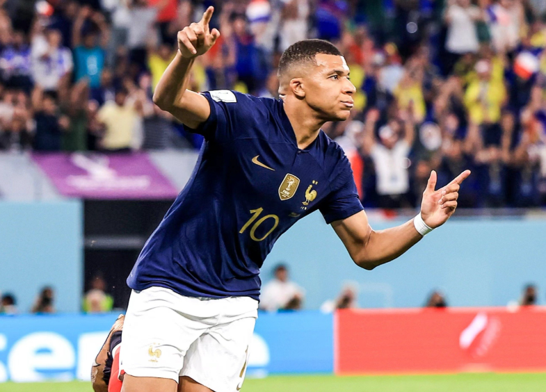 皇马欧冠大战前夕:名单未定,伤情成焦点