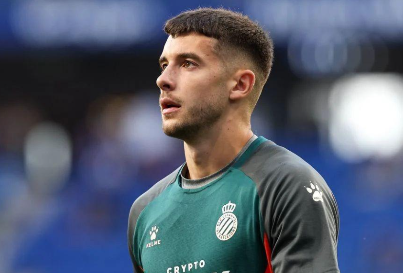 什琴斯尼:巴萨更衣室的无形支柱与赛场新挑战