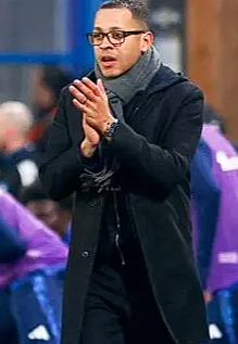 切尔西困境下的罗塞尼尔:未来与夏窗转会的多维审视